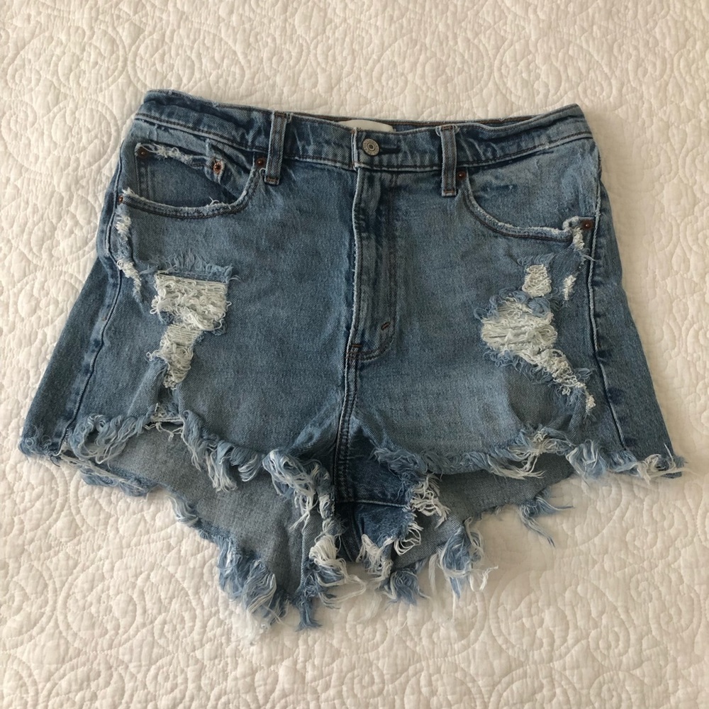 Abercrombie High Rise Mom Short